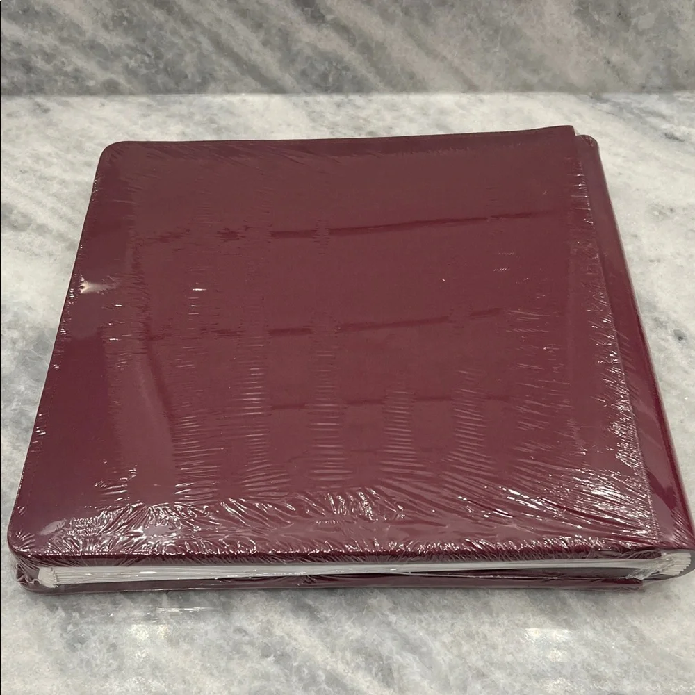Holly 12x12 Creative Memories Photo Album with Holly Design - Picture 2 of 4